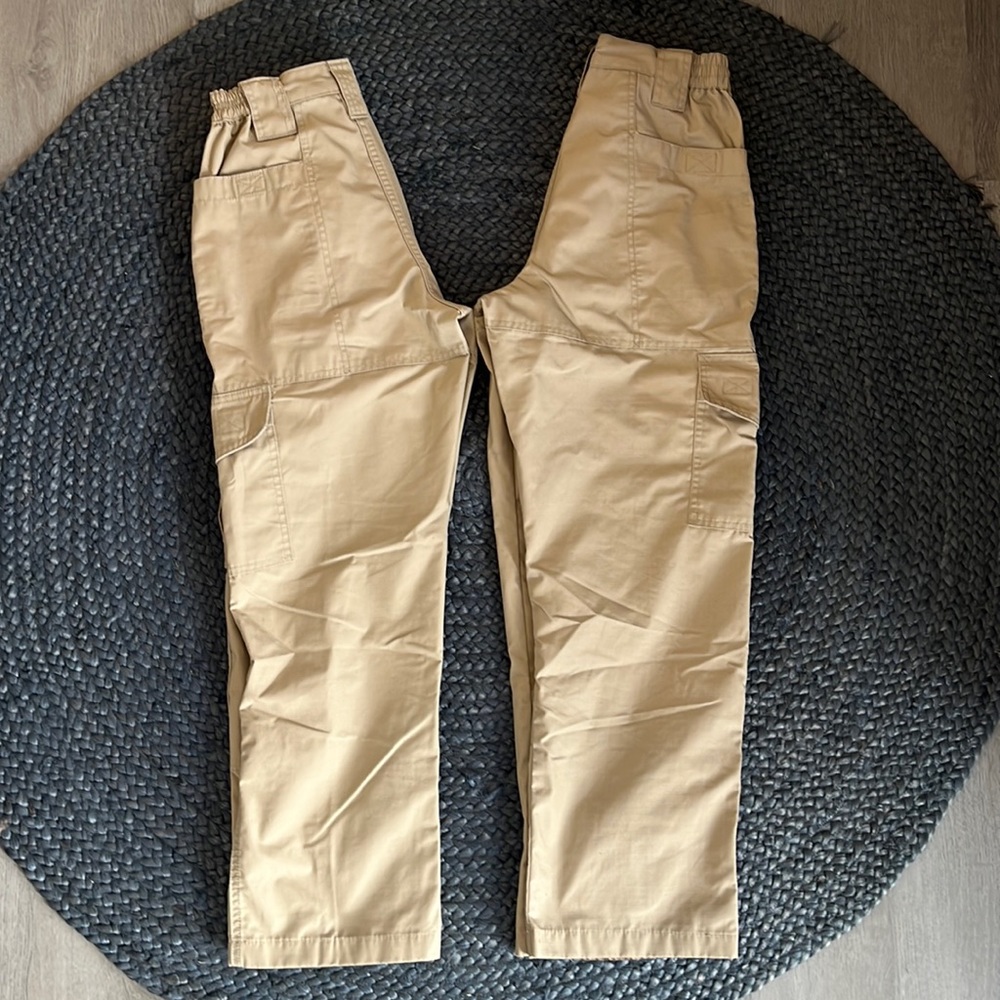 X2 Propper brand tactical pants 28x30, they have been hemmed to fit.